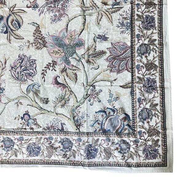 Vintage Cotton Tablecloth Jacobean flowers motif blue sage & white square cloth - Picture 4 of 10